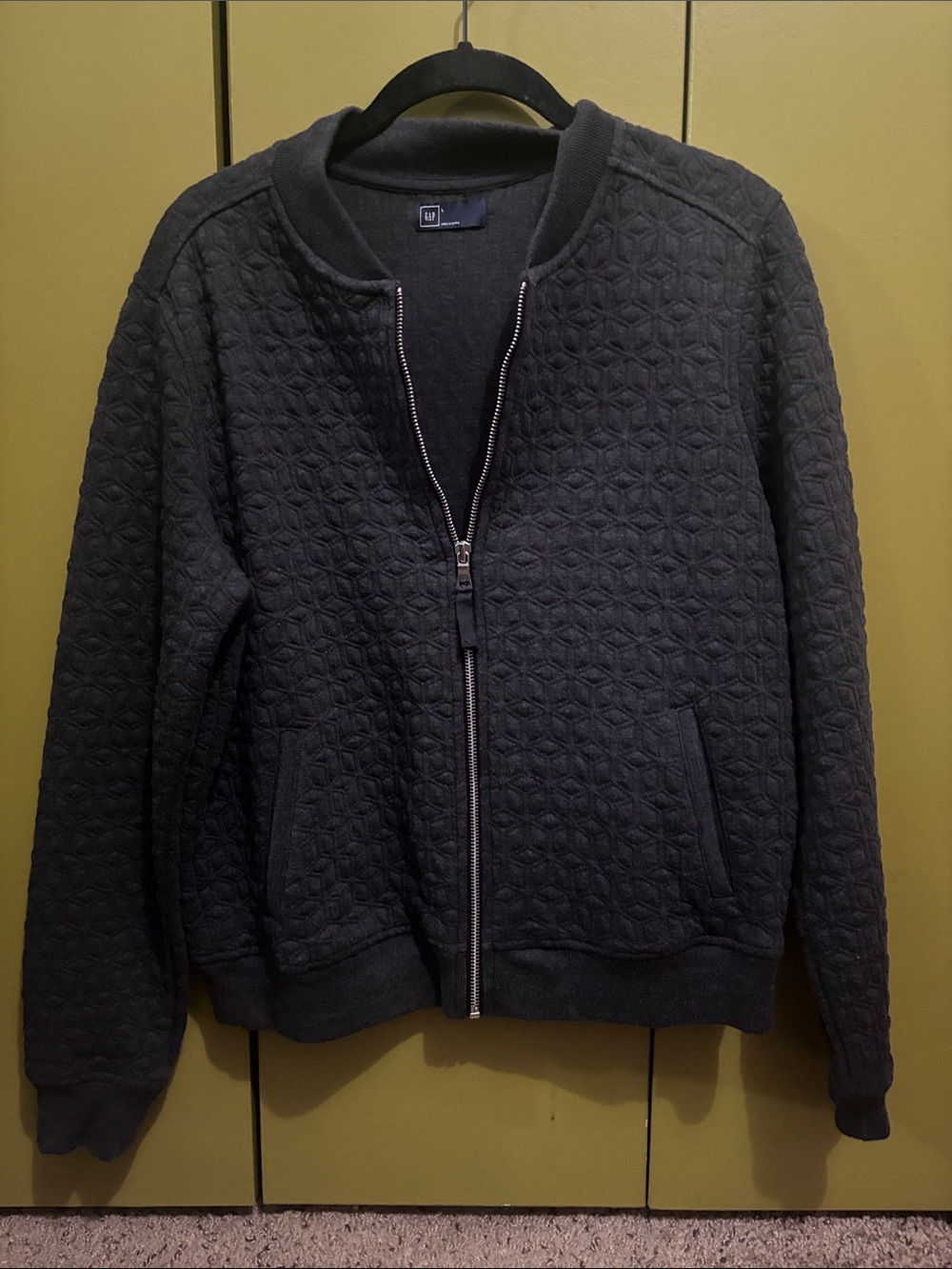 GAP Women’s Gray Quilted Bomber Jacket